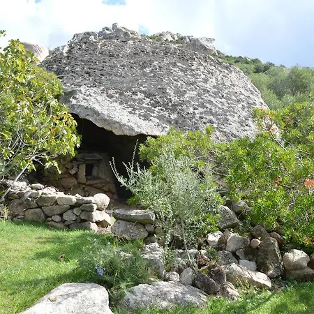Gospodarstwo agroturystyczne Agriturismo Cabu Abbas Olbia