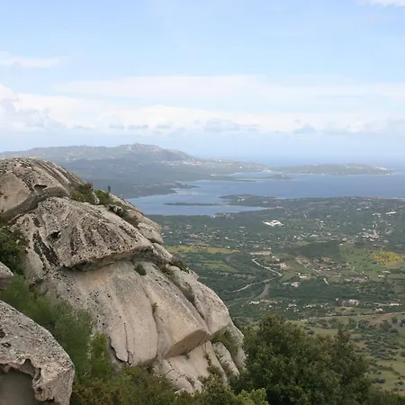 مزرعة للإقامة Agriturismo Cabu Abbas *